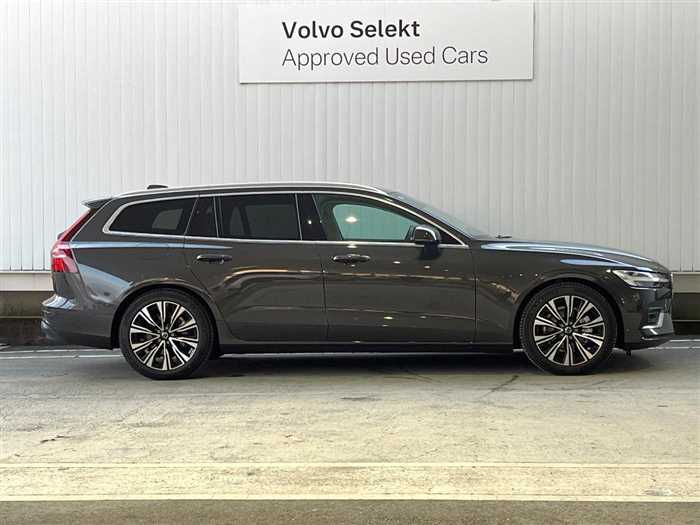 Volvo V60 2025 — фото 7 купить в Москве