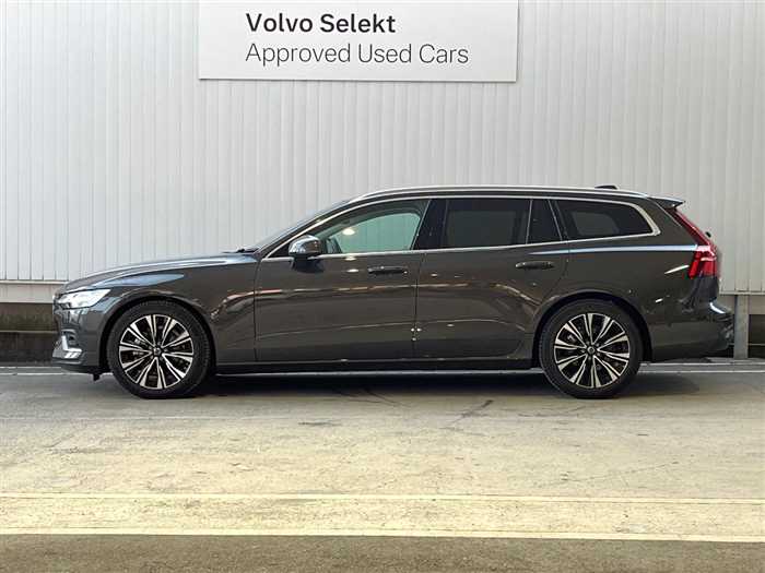 Volvo V60 2025 — фото 8 купить в Москве
