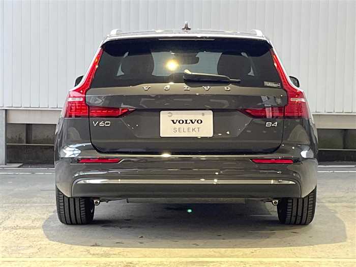 Volvo V60 2025 — фото 11 купить в Москве