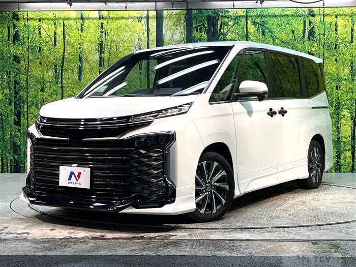 2023 Toyota Voxy