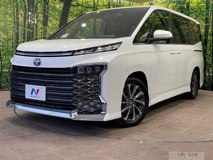2025 Toyota Voxy