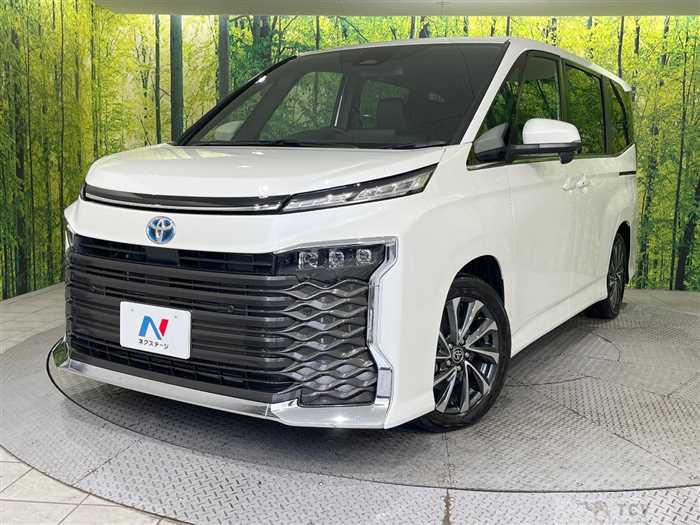 2025 Toyota Voxy