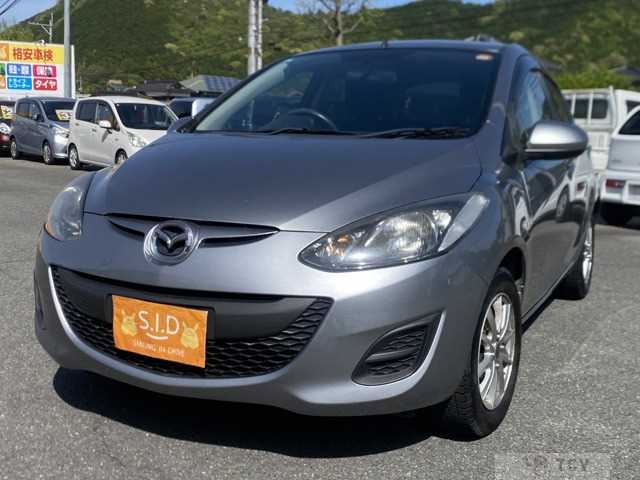2013 Mazda Demio