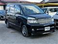 2006 Toyota Voxy