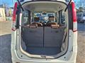 2011 Nissan ROOX