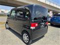 2010 Daihatsu Tanto