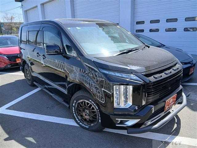 2020 Mitsubishi Delica D5