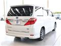 2013 Toyota Alphard Hybrid