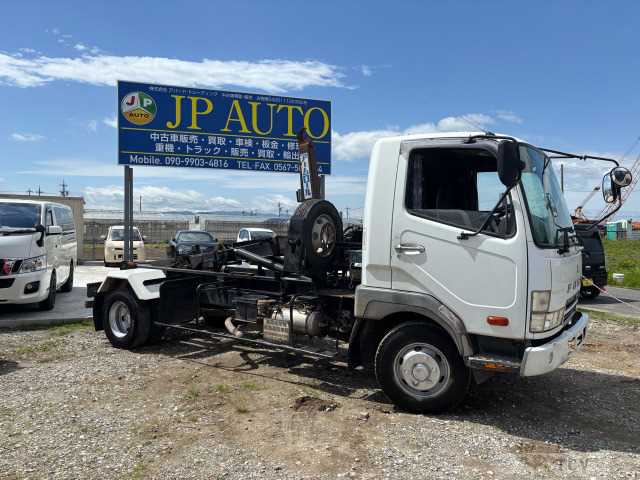 2003 Mitsubishi Fighter
