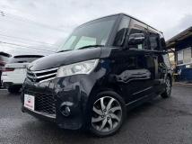 2012 Nissan ROOX