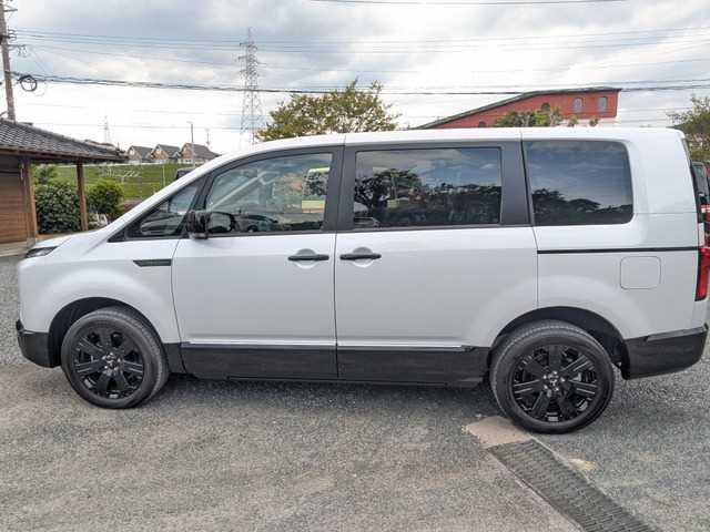 Mitsubishi Delica D5 2025 — фото 11 купить в Москве
