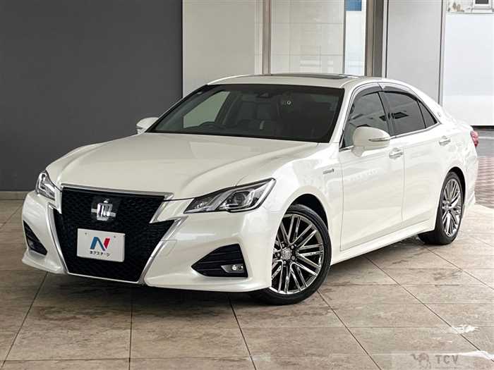 2016 Toyota Crown Hybrid