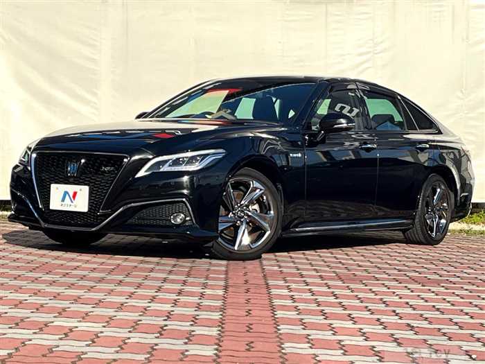 2019 Toyota Crown Hybrid