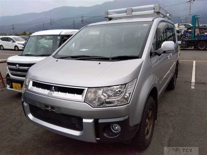 2017 Mitsubishi Delica D5
