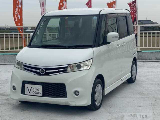 2011 Nissan ROOX