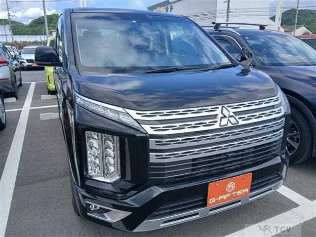 2020 Mitsubishi Delica D5