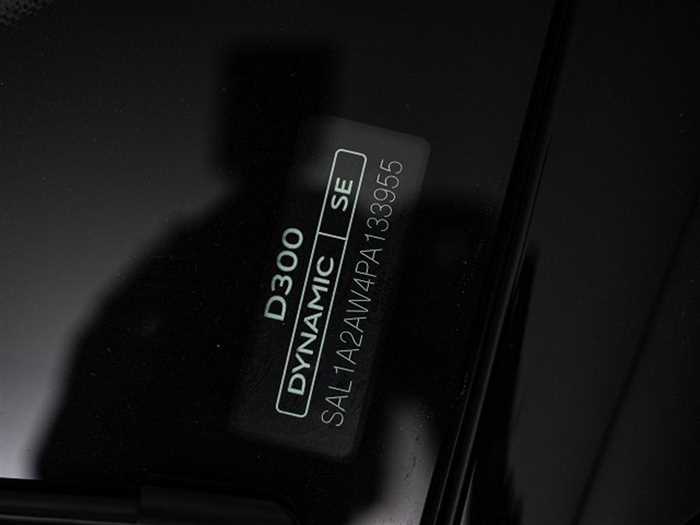 Land Rover Range Rover Sport 2023 — миниатюра 3