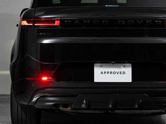 Land Rover Range Rover Sport 2023 — миниатюра 10