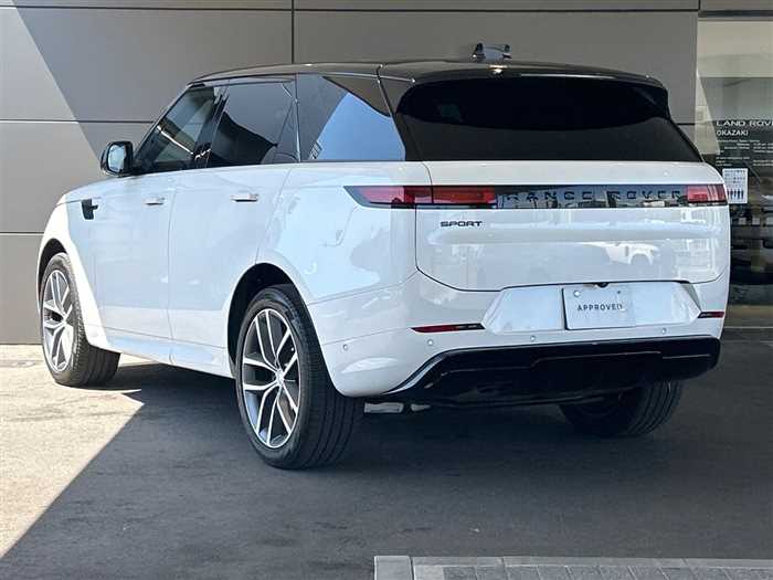 Land Rover Range Rover Sport 2024 — миниатюра 11