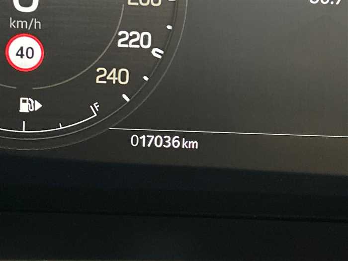 Land Rover Defender 2024 — миниатюра 3
