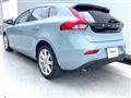 2017 Volvo V40