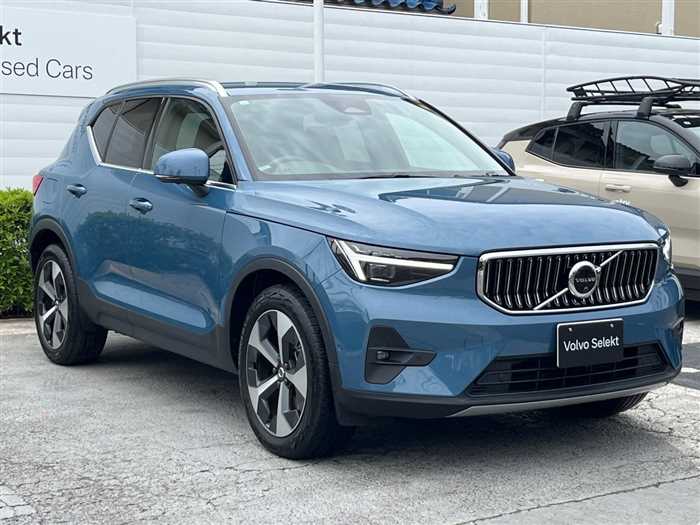 Volvo XC40 2023 — фото 10 купить в Москве