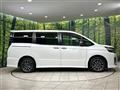 2017 Toyota Voxy