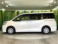 2017 Toyota Voxy