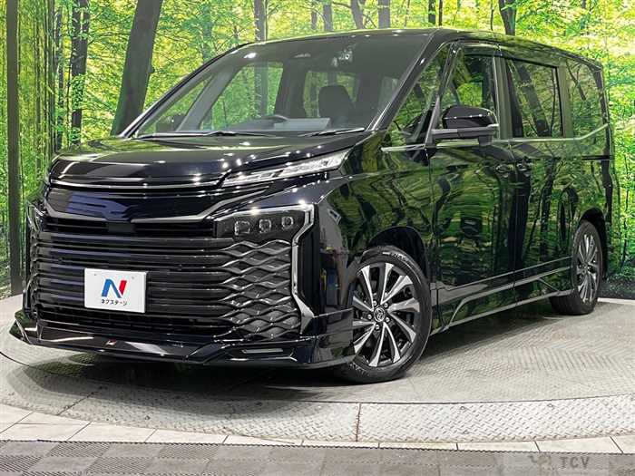 2023 Toyota Voxy