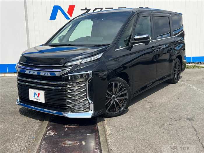 2023 Toyota Voxy