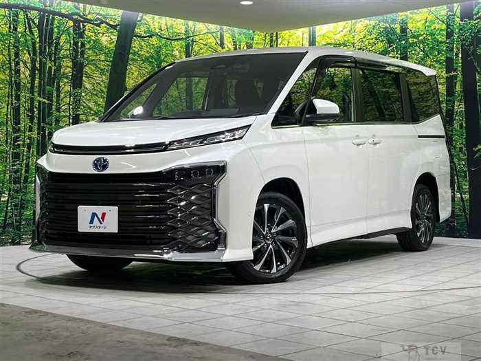 2025 Toyota Voxy