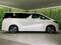 2022 Toyota Alphard
