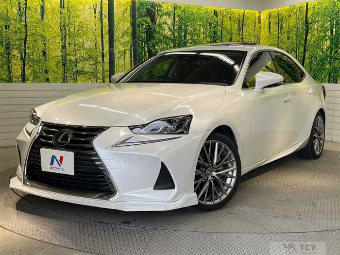 2019 Lexus IS