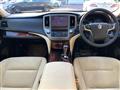 2013 Toyota Crown Hybrid