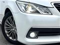 2013 Toyota Crown Hybrid