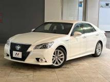 2014 Toyota Crown Hybrid