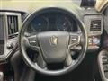 2017 Toyota Crown Hybrid