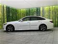 2019 Toyota Crown Hybrid