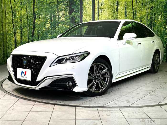 2021 Toyota Crown Hybrid