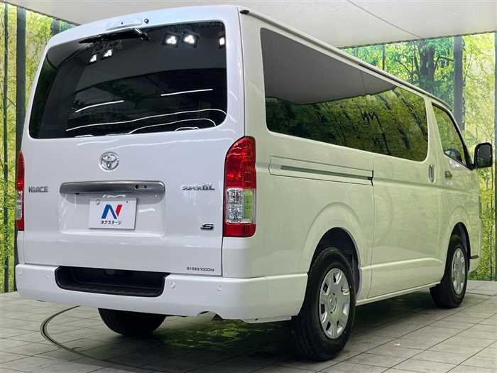 Toyota Hiace Van 2026 — фото 10 купить в Москве