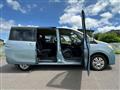 2013 Nissan Serena