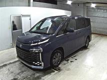 2022 Toyota Voxy