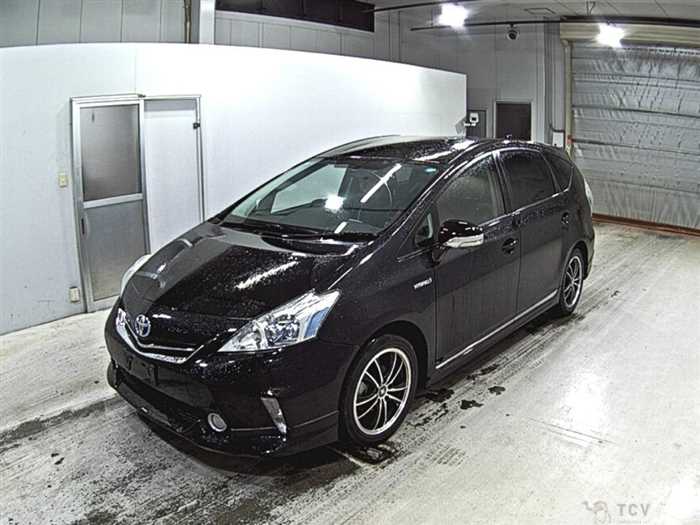2013 Toyota PRIUS α