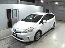 2013 Toyota PRIUS α