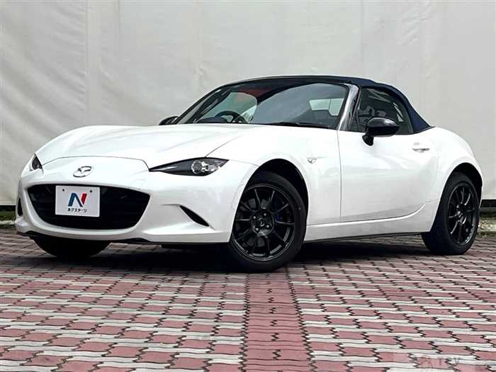 2023 Mazda Roadster