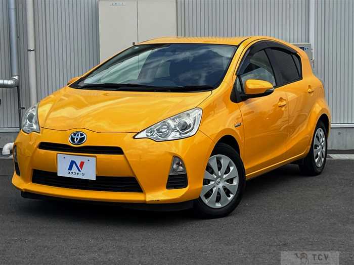 2013 Toyota AQUA