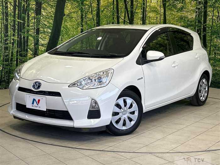 2013 Toyota AQUA