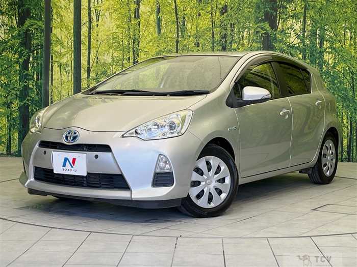2013 Toyota AQUA