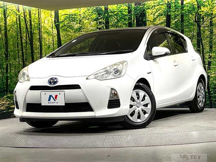 2013 Toyota AQUA