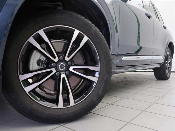 Volvo XC90 2025 — фото 4 купить в Москве